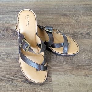 Women's shoes size 9